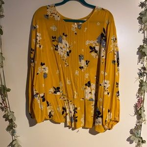 yellow long sleeve old navy blouse